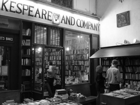 Shakespeare and Company / Photo: Amir Merksamer Shakespeare and Company Photo: Amir Merksamer