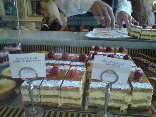 Angelina. Milles Feuilles Angelina. Milles Feuilles