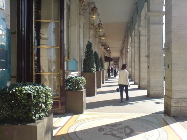 Angelina: passage rue de Rivoli Angelina: passage rue de Rivoli